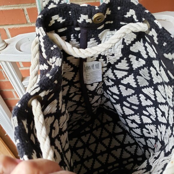 EUC BILLABONG vintage woven cotton black/white colorway backpack bag (OS) main image 5